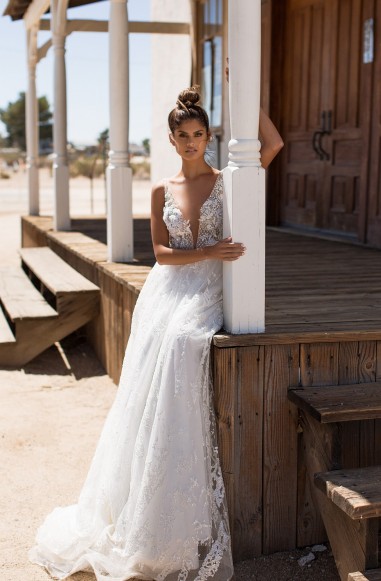 Красивое брачное платье Sandy от Milla Nova